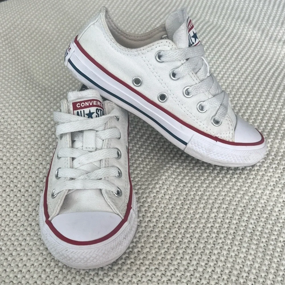 Converse Kids Chuck Taylor All Star White Red Low Top Sneakers 11 Toddler